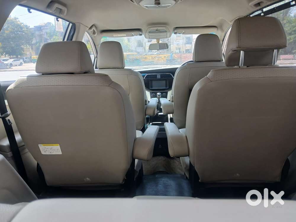 Mahindra Marazzo M8, 2018, Diesel