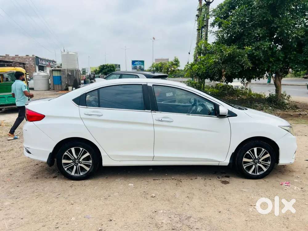 Honda City 1.5 V 2021