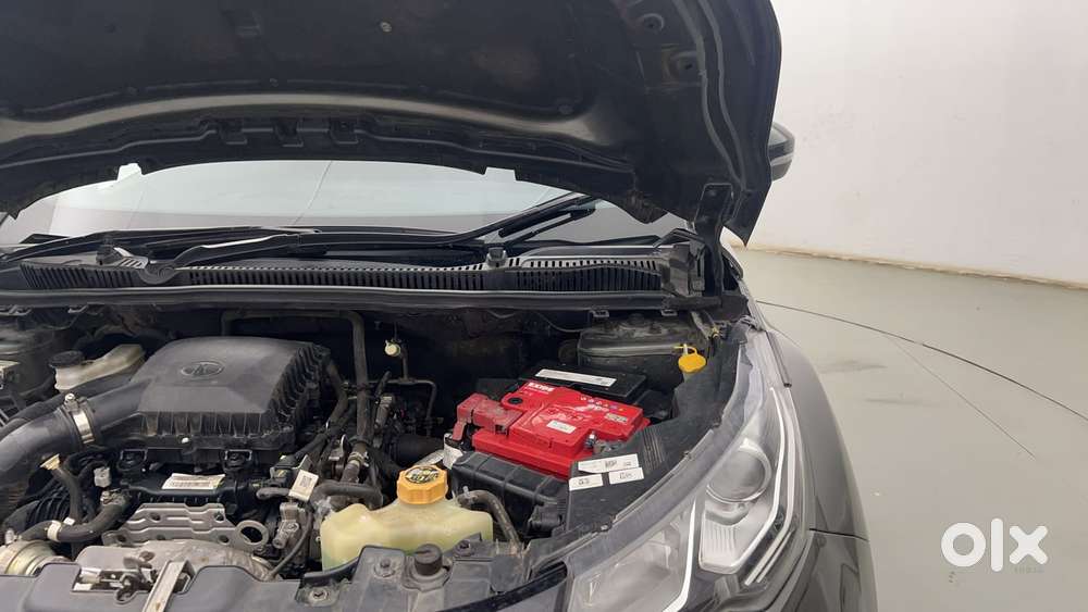 Tata Nexon 1.2 Revotron Xza Plus Dualtone, 2020, Petrol