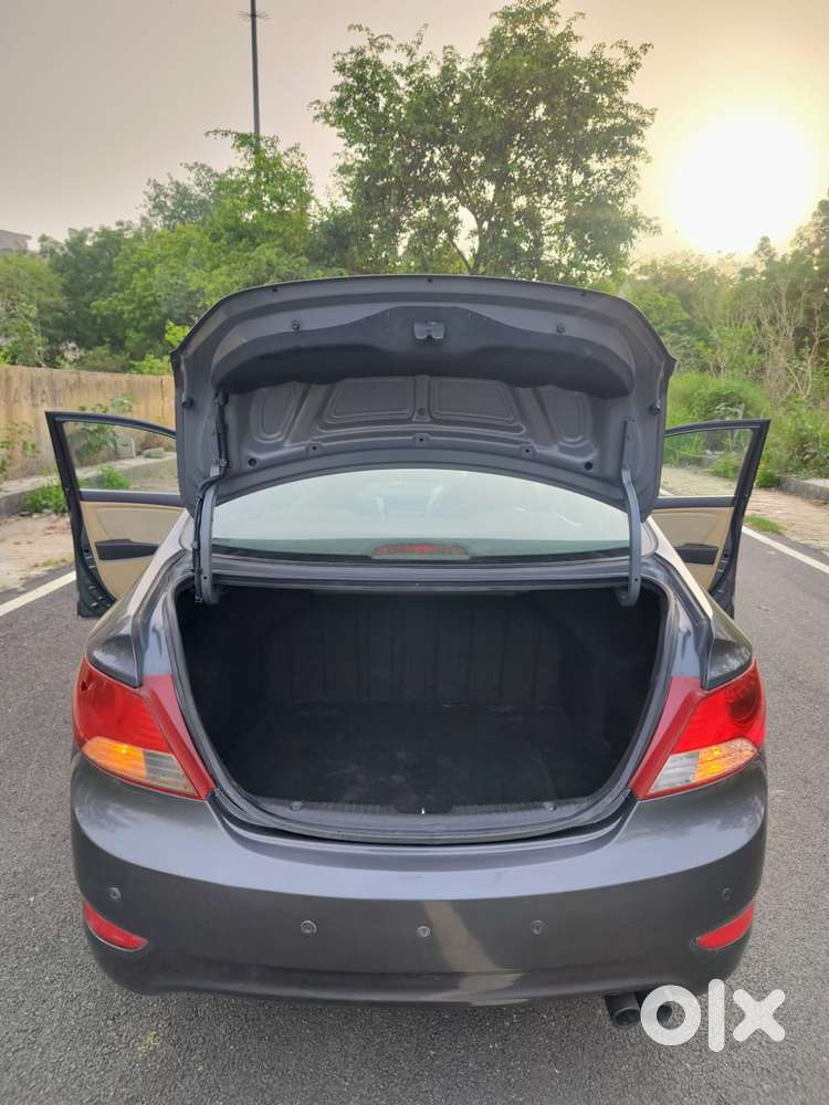 Hyundai Verna 1.4 Vtvt, 2013, Petrol