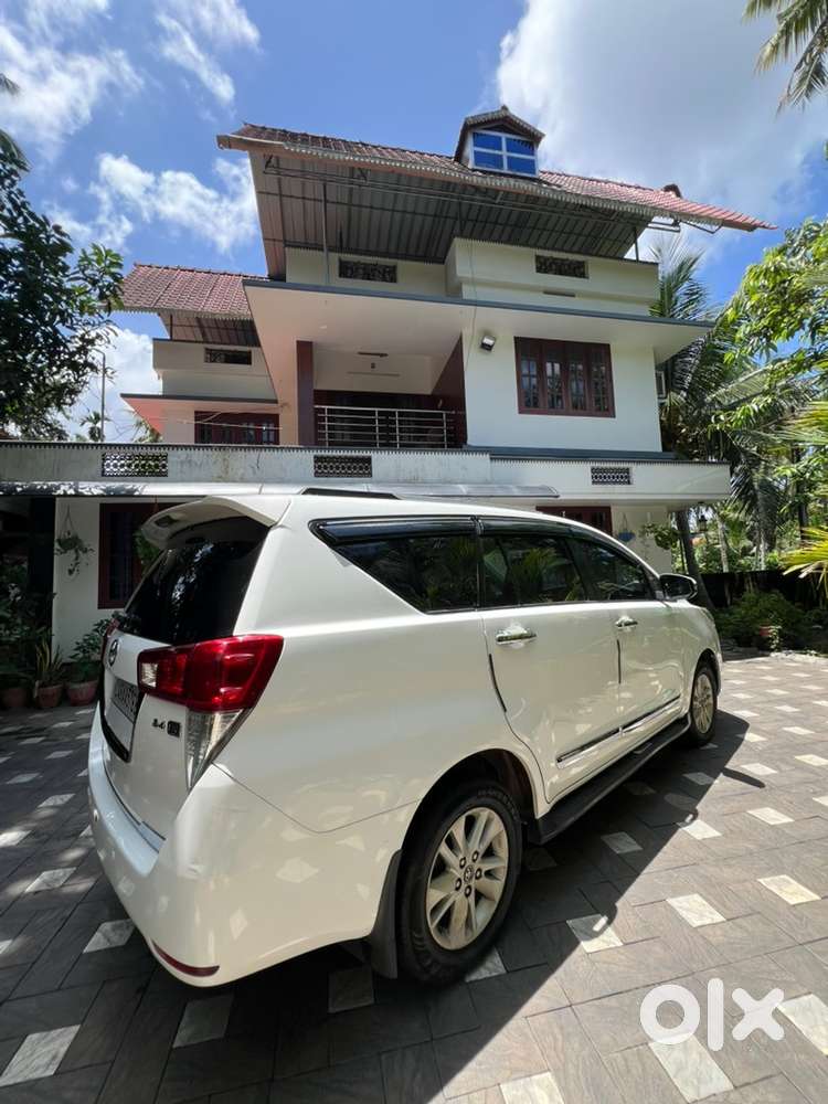 Toyota Innova Crysta 2017
