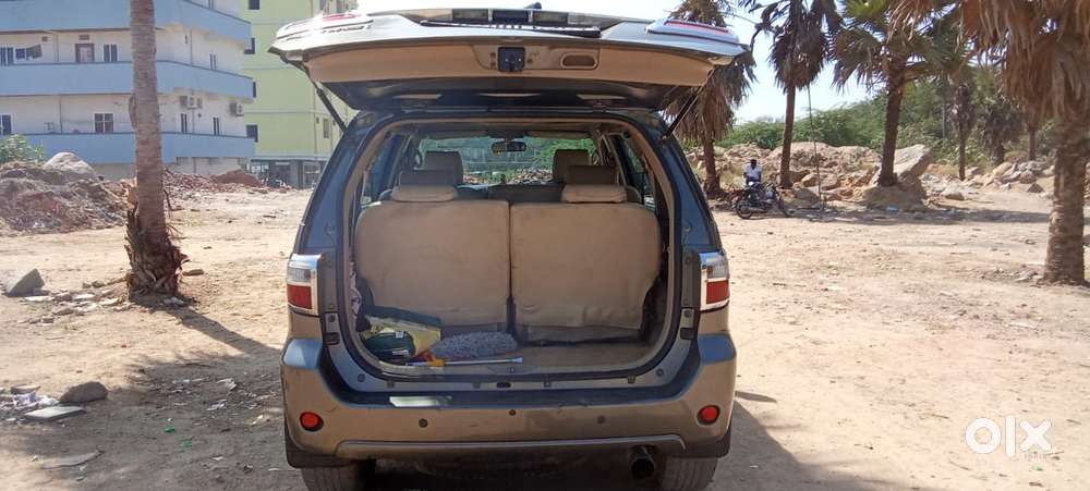 Toyota Fortuner, 2010, Diesel