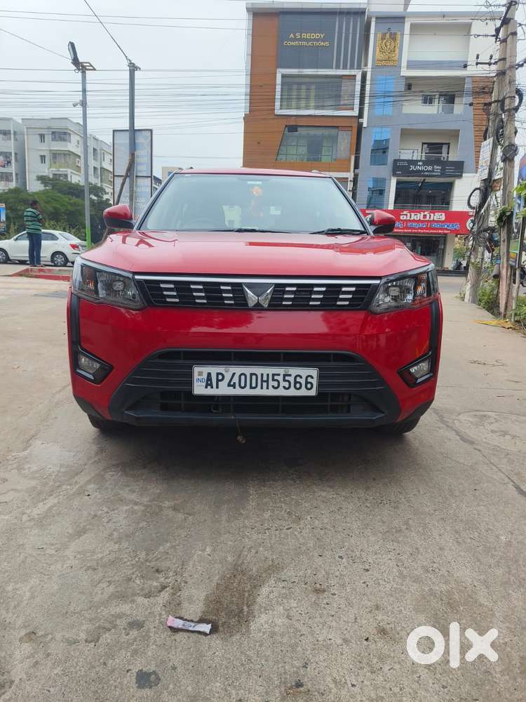 Mahindra Xuv300 W6 Amt Diesel, 2023, Diesel