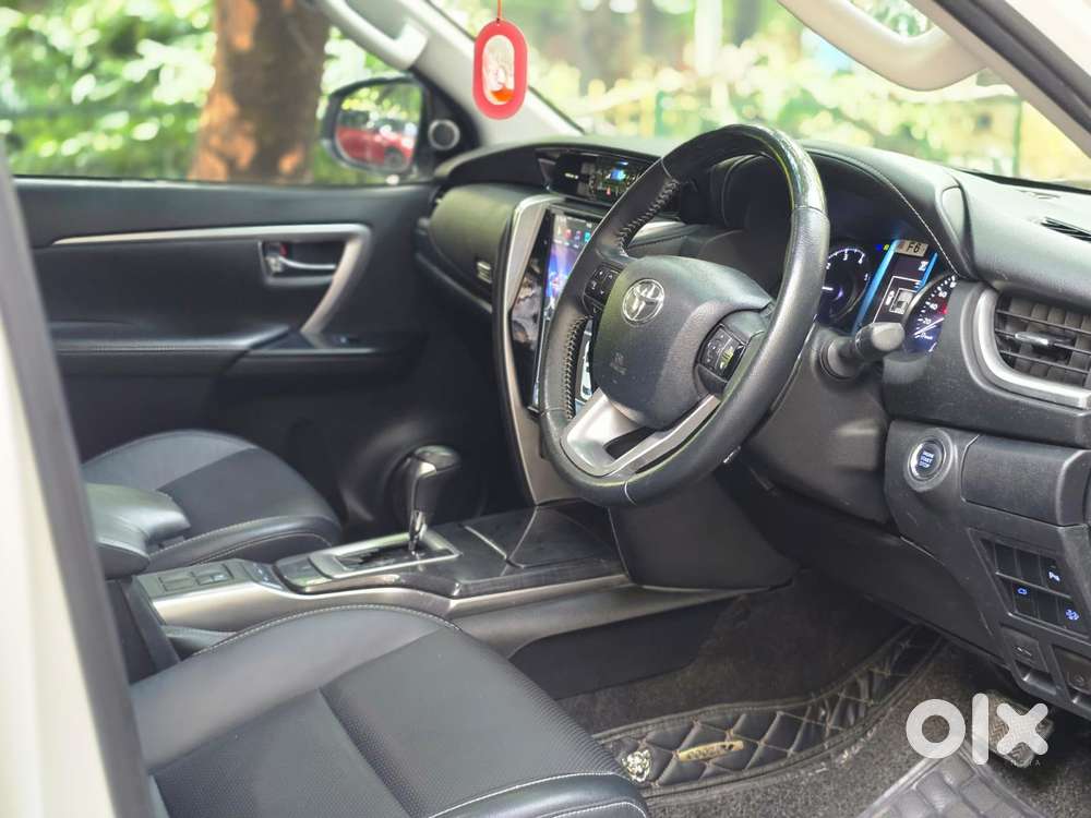 Toyota Fortuner [2021-ongoing] 2.8 2wd Diesel At, 2022, Diesel