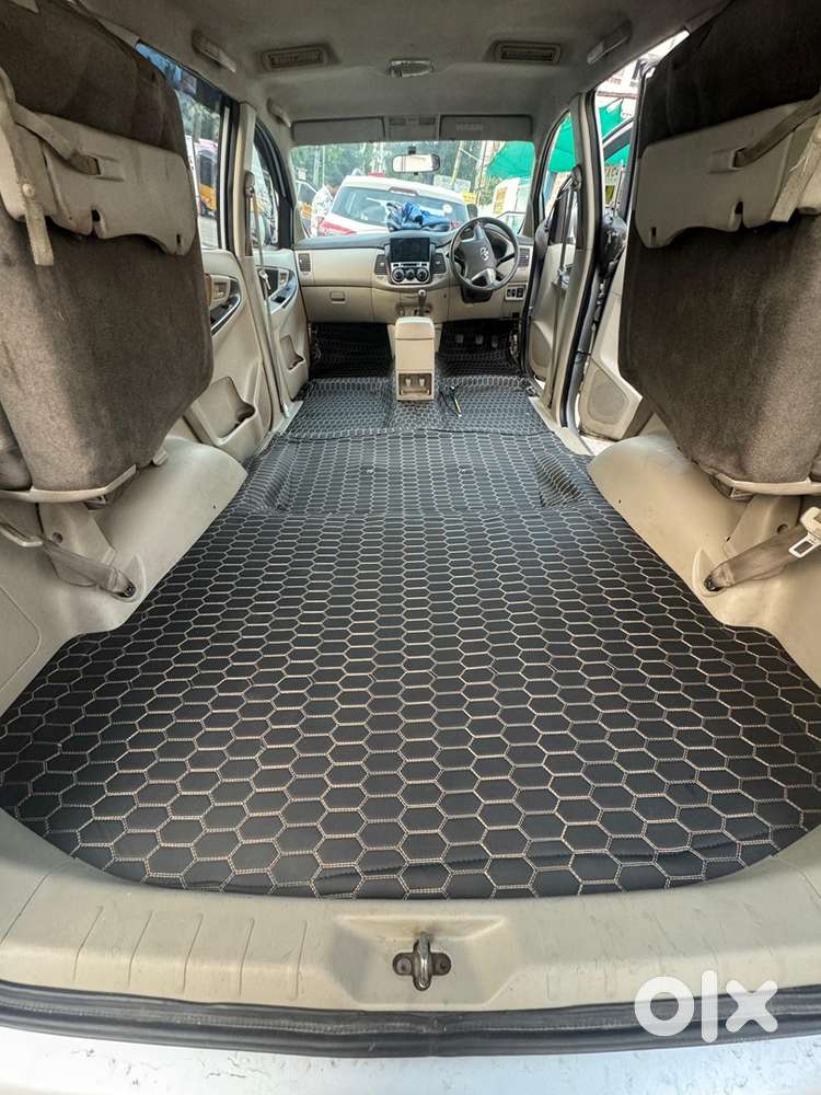 Toyota Innova 2014 Diesel 26000 Km Driven