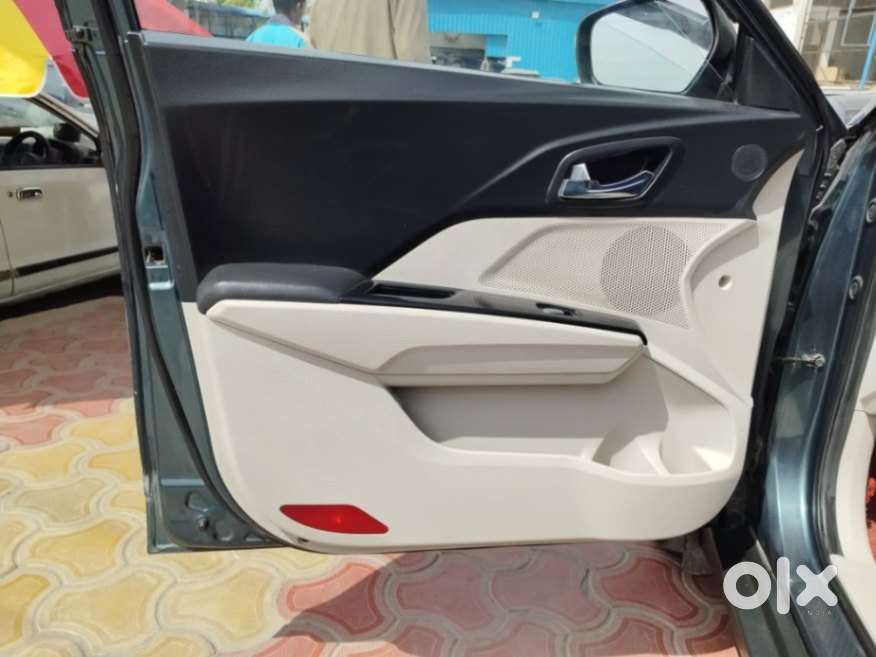 Mahindra Xuv300 W8 Diesel, 2021, Petrol