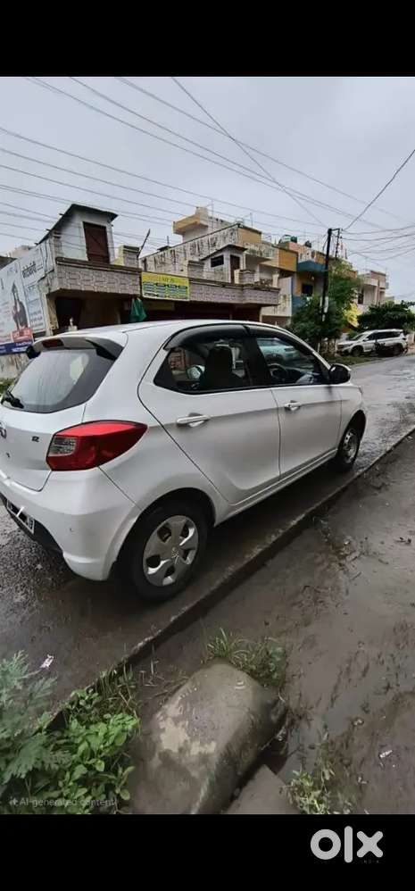 Tata Tiago 2017 Petrol Well Maintained