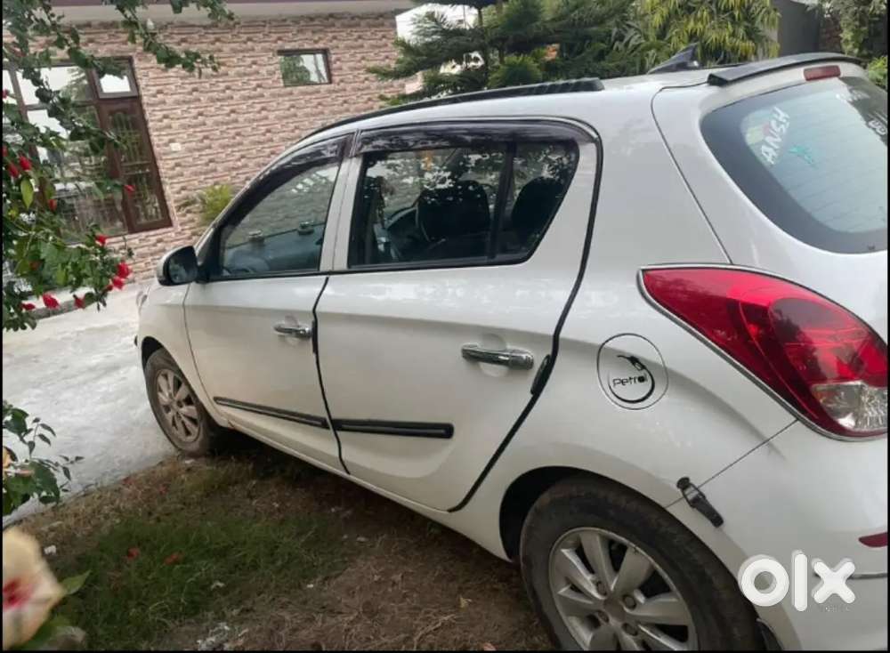 Hyundai I20 Petrol Manual 2016