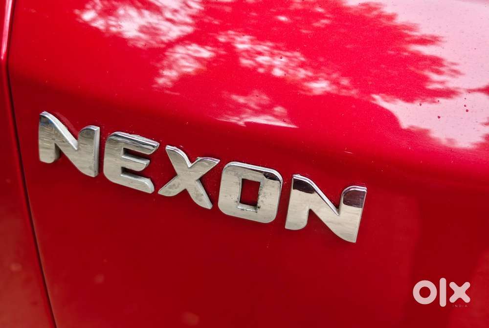 Tata Nexon 1.2 Revotron Xz Plus (s), 2017, Petrol