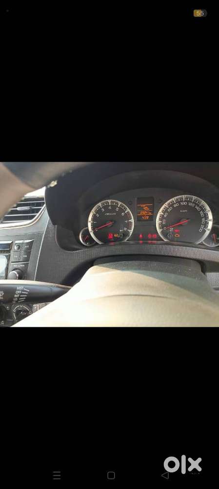 Maruti Suzuki Swift Vxi + Manual, 2014, Petrol