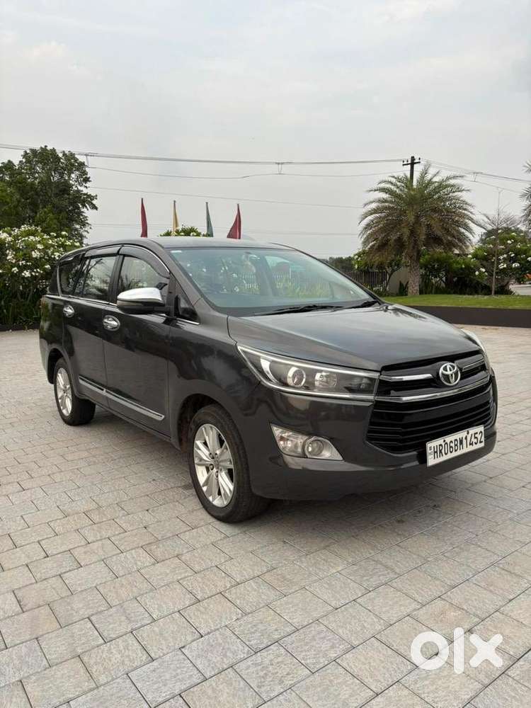 Toyota Innova Crysta 2018 Diesel Well Maintained