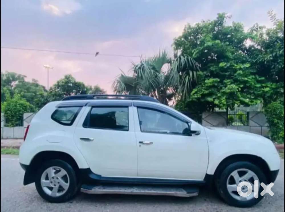 Renault Duster 2015, New Tyres And Complete Company Service Car Sale