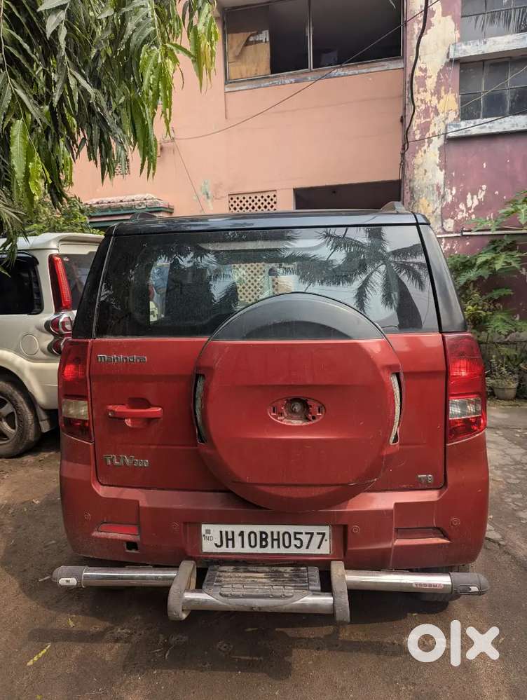 Mahindra Tuv 300 2017
