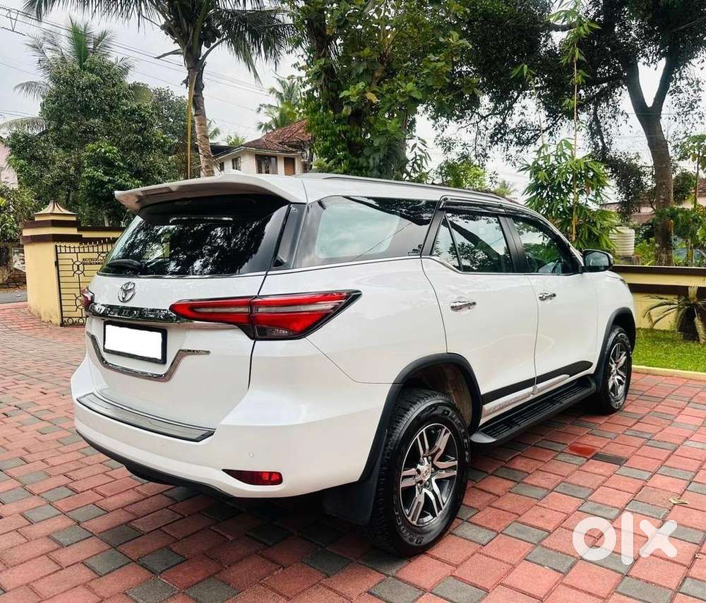 Toyota Fortuner 4x2 At 2.8 Diesel, 2022, Diesel
