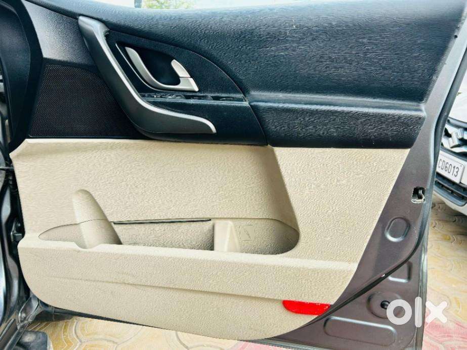 Mahindra Xuv500 W10 At, 2017, Diesel