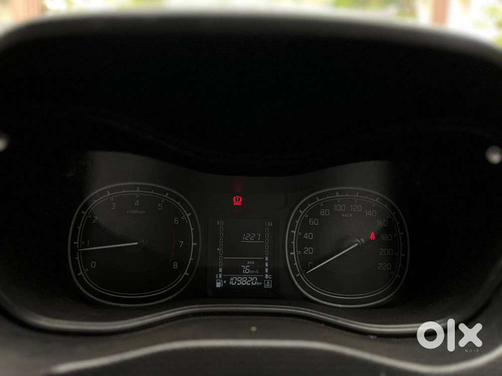 Maruti Suzuki Brezza, 2022, Petrol