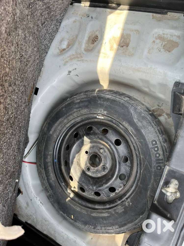Maruti Suzuki Swift Vvt Vxi, 2021, Petrol