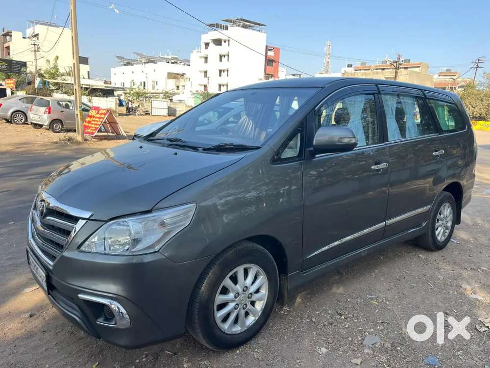 Toyota Innova 2014 Diesel Well Maintained