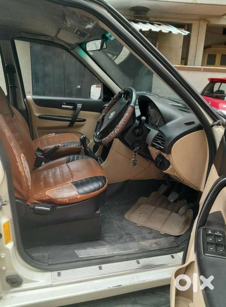 Tata Safari Storme Lx, 2013, Diesel