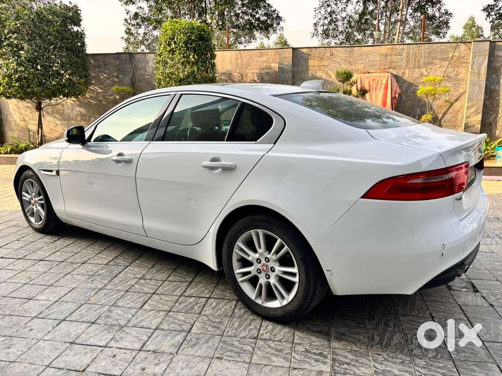Jaguar Xe 2019 Petrol 27988 Km Driven