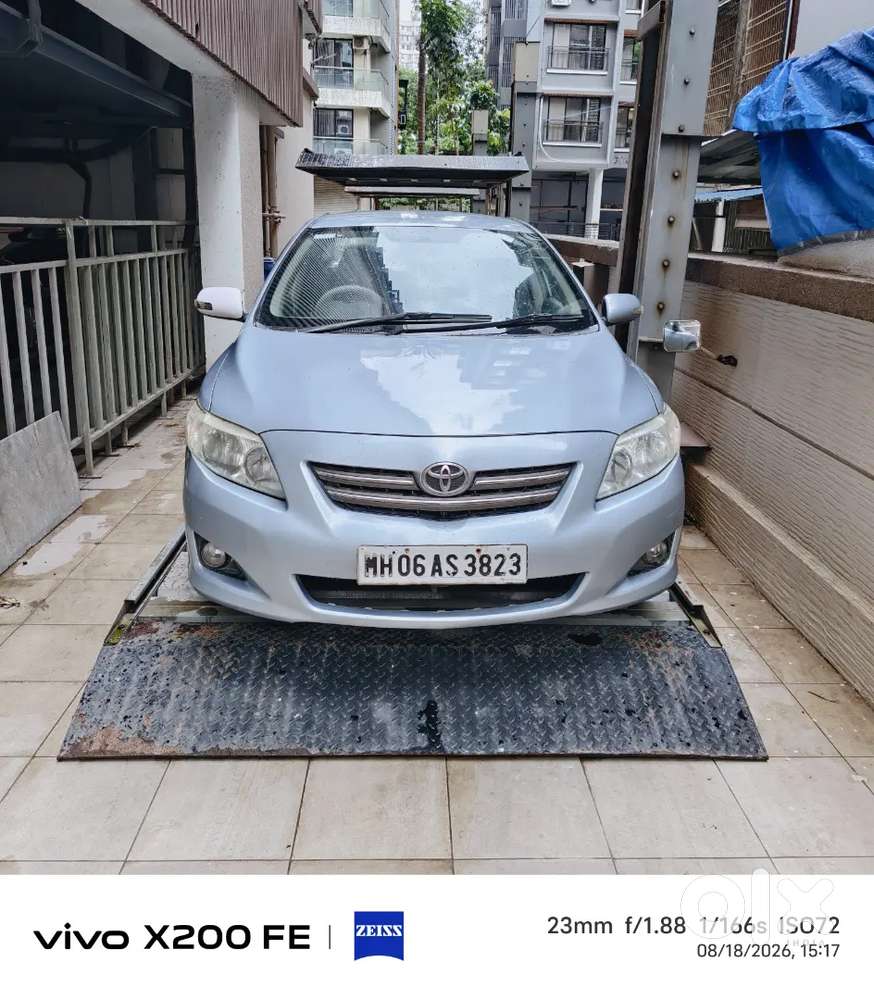 Toyota Corolla Altis 2010 Car... Chauffeur Driven By Pharma Firm Ceo