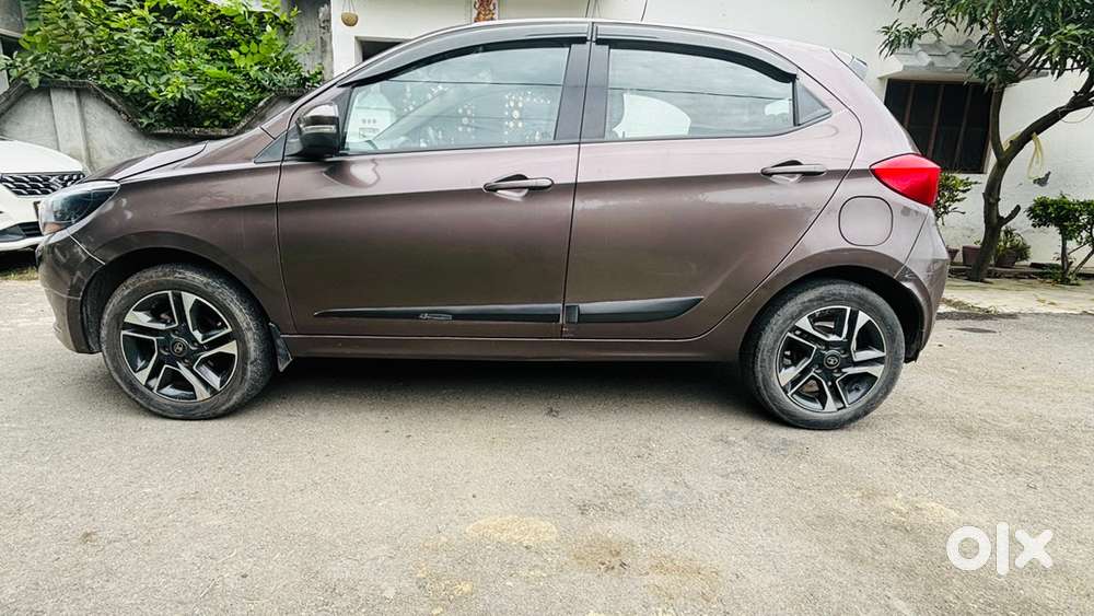 Tata Tiago Petrol 2019
