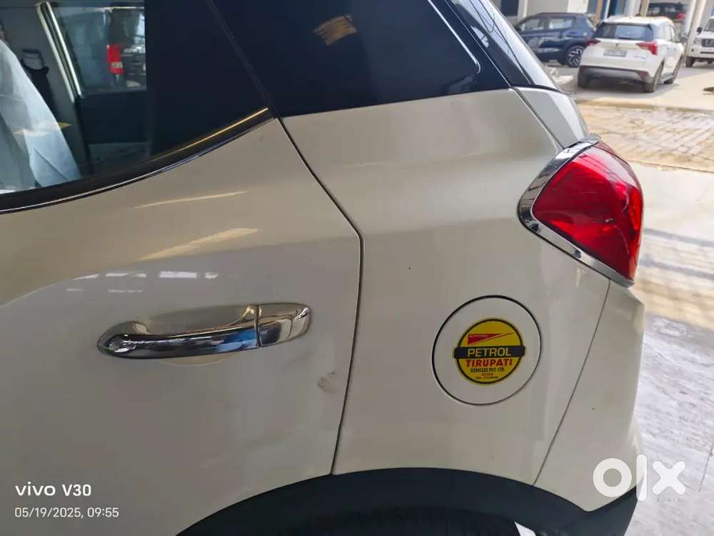 Mahindra Xuv300 Turbosport 2022 Petrol 8000 Km Driven