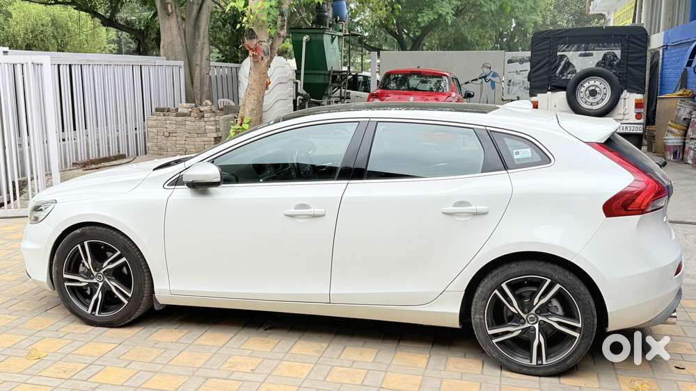 Volvo V40 D3 R Design, 2017, Diesel