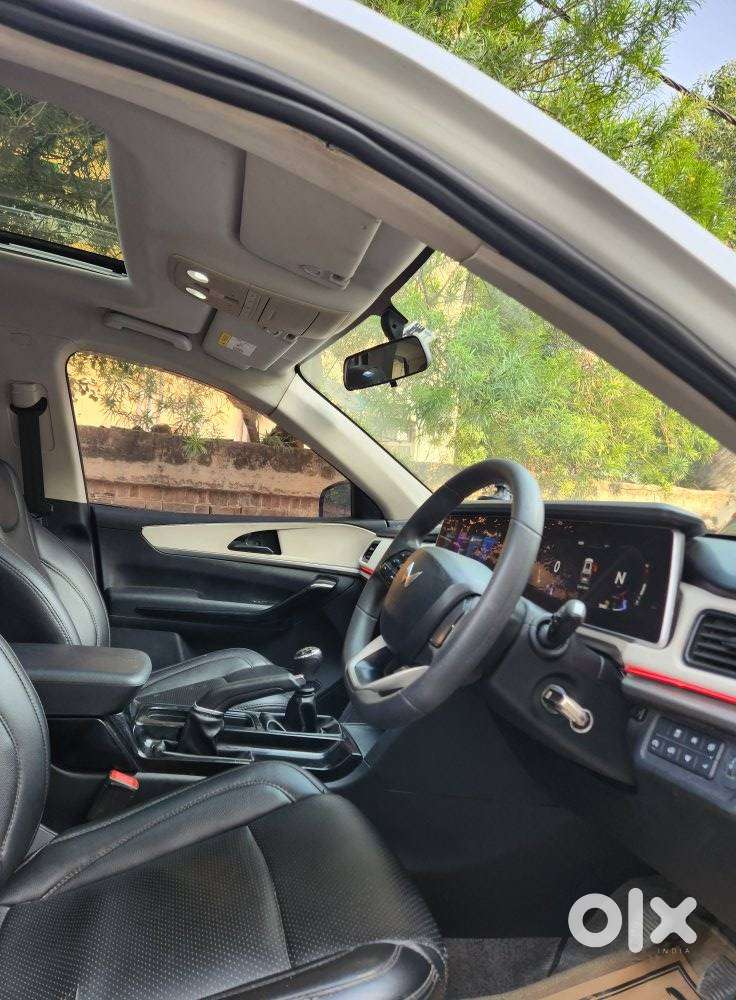 Mahindra Xuv700 2.2 Ax 5 Diesel Mt Str, 2023, Diesel