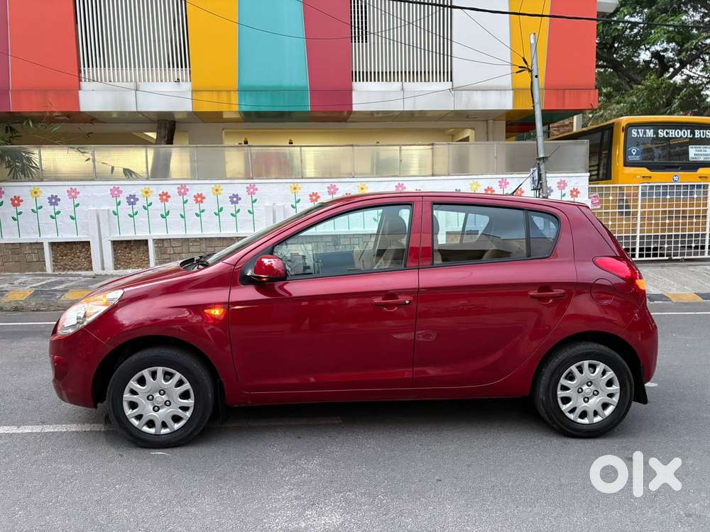 Hyundai I20 Magna 1.2 Mt, 2010, Petrol