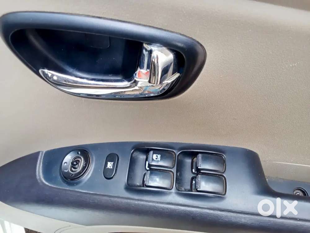 Hyundai I10 2012 Petrol 77600 Km Driven