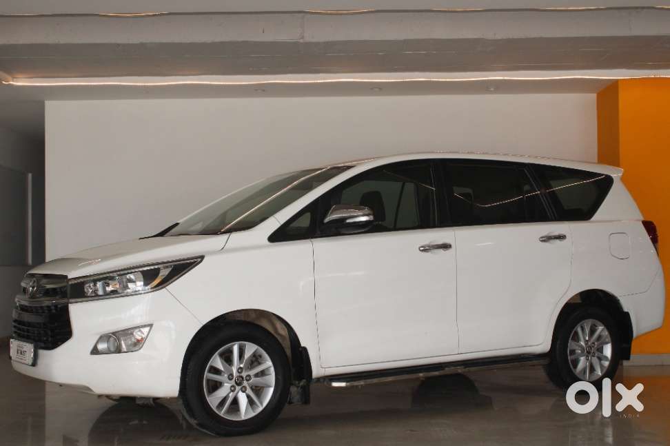 Toyota Innova Crysta 2.8 Gx At, 2017, Diesel