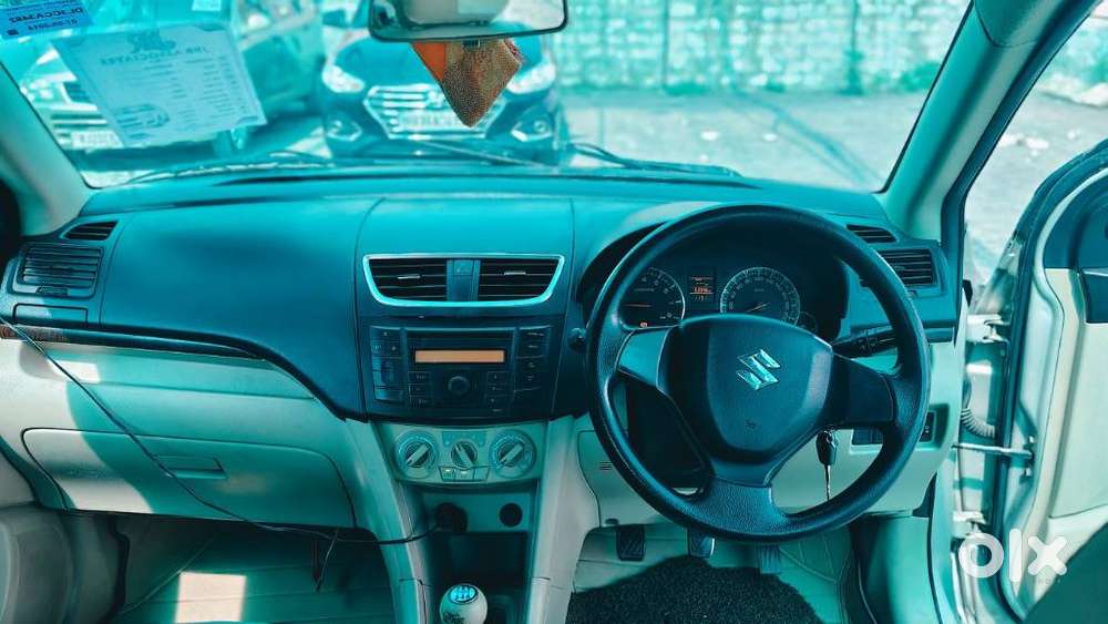 Maruti Suzuki Swift Dzire 1.2 Vxi Bsiv, 2014, Petrol