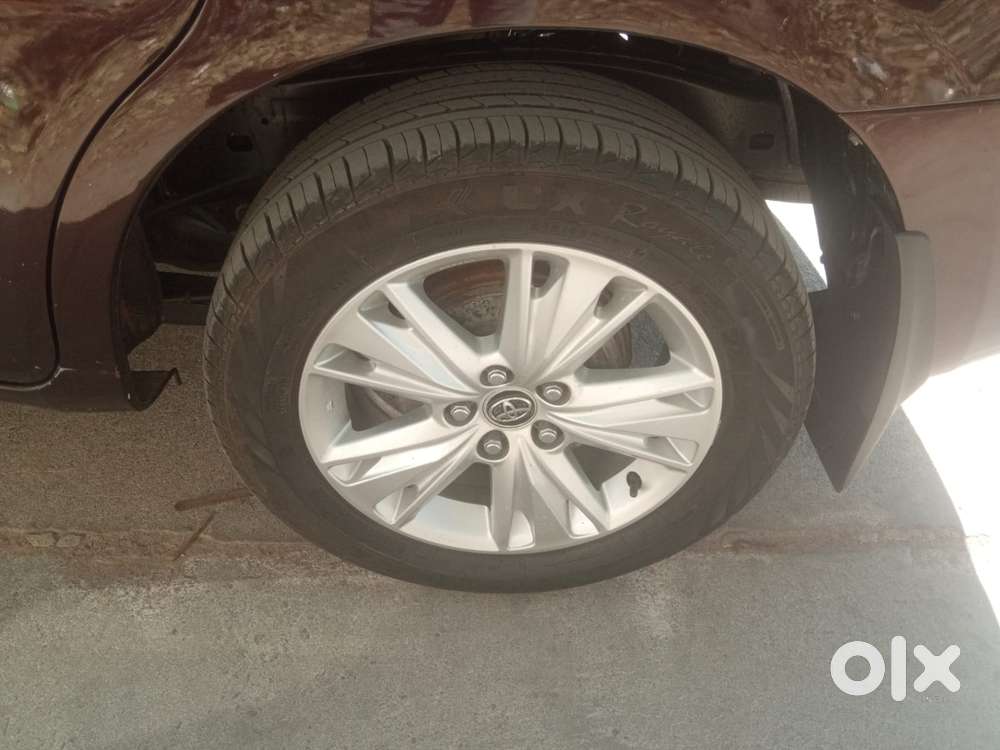 Toyota Innova Crysta 2.8z Automatic, 2016, Diesel