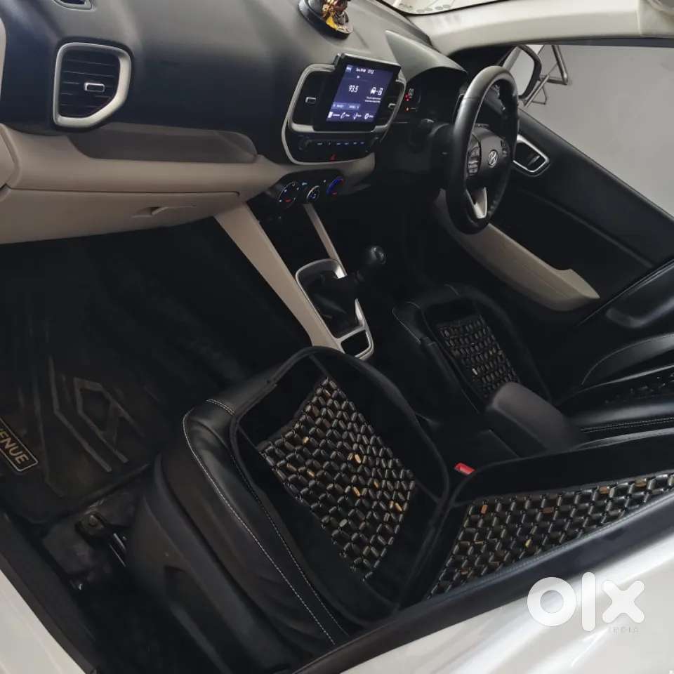 Hyundai Venue 1.0 S (o) Turbo Dct, 2024, Petrol