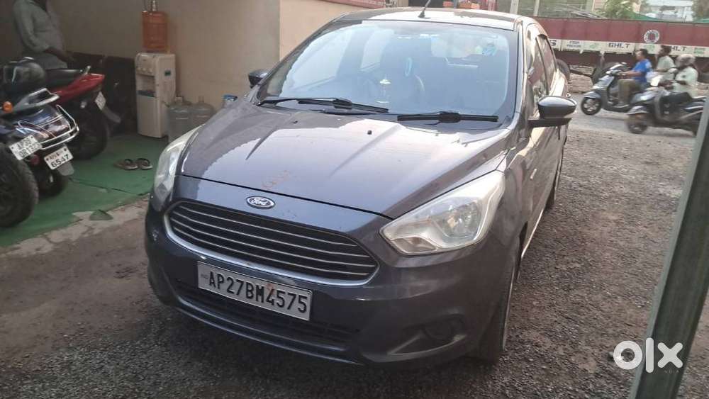 Ford Figo 2012-2015 Petrol Titanium, 2016, Petrol