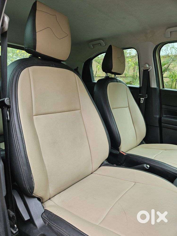 Tata Punch 1.2 Revotron Creative Amt Dual Tone, 2022, Petrol