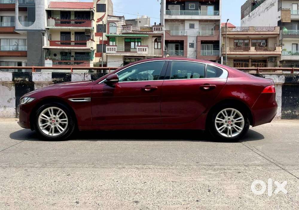 Jaguar Xe Portfolio, 2018, Petrol
