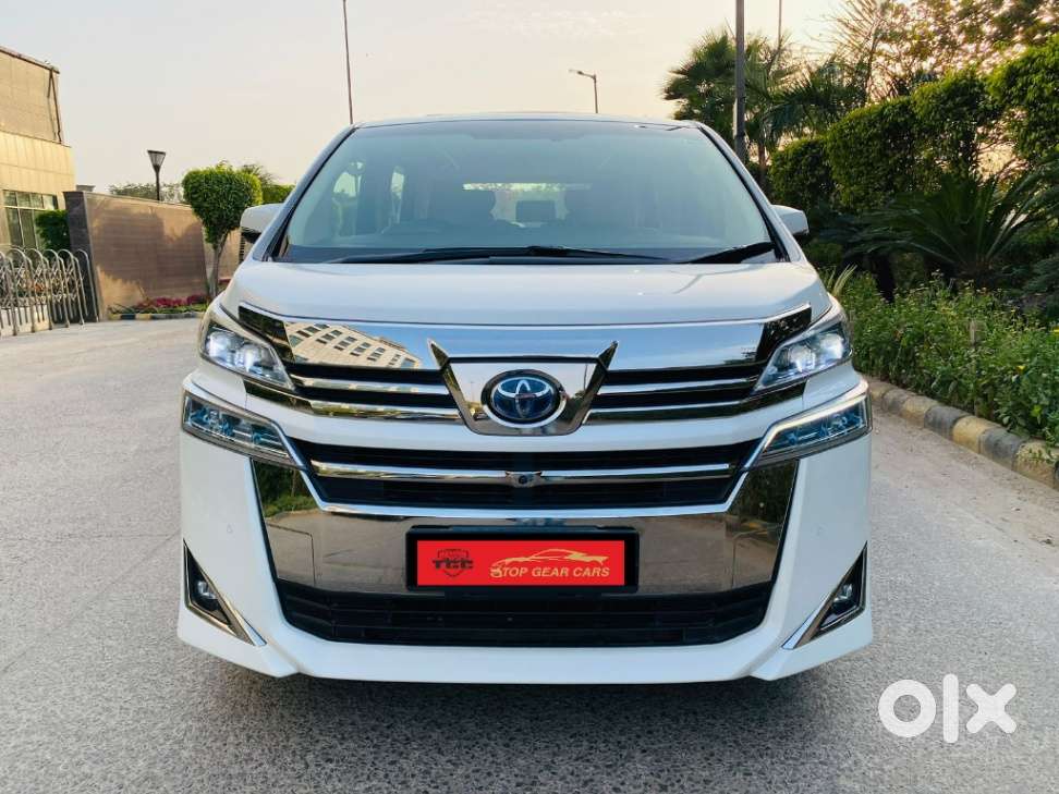 Toyota Vellfire 2.5 Executive Lounge, 2021, Petrol