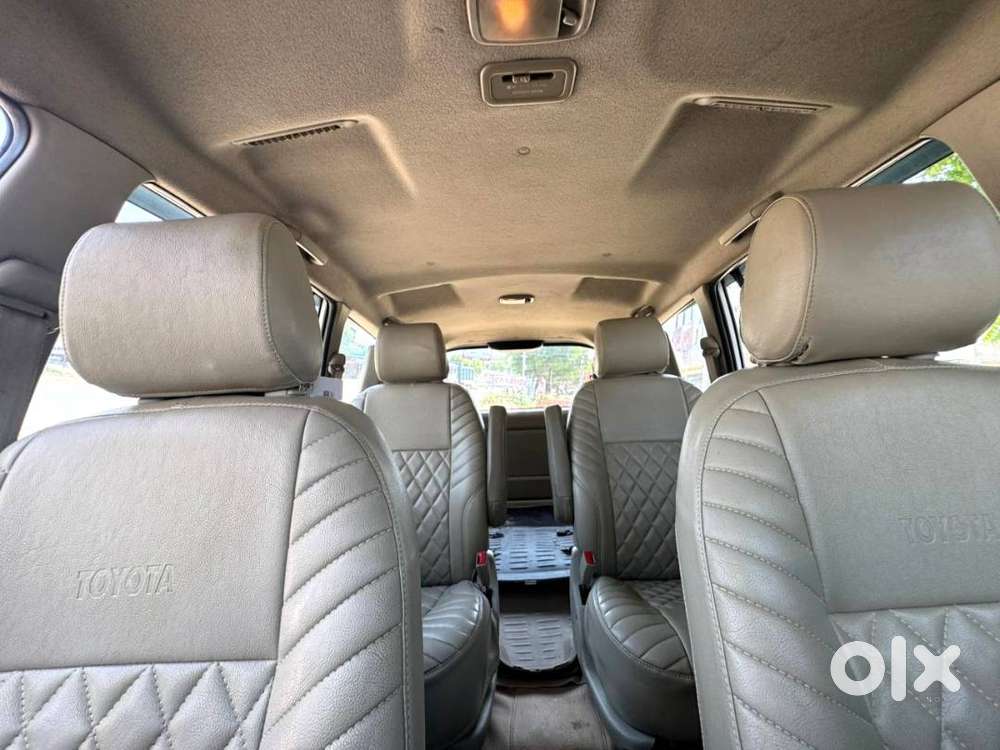Toyota Innova 2.5 Z Diesel, 2015, 7-seater (bs4) – Mint Condition, Cap
