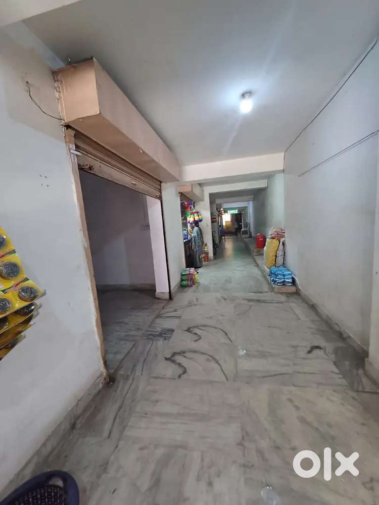 Shops and offices for rent