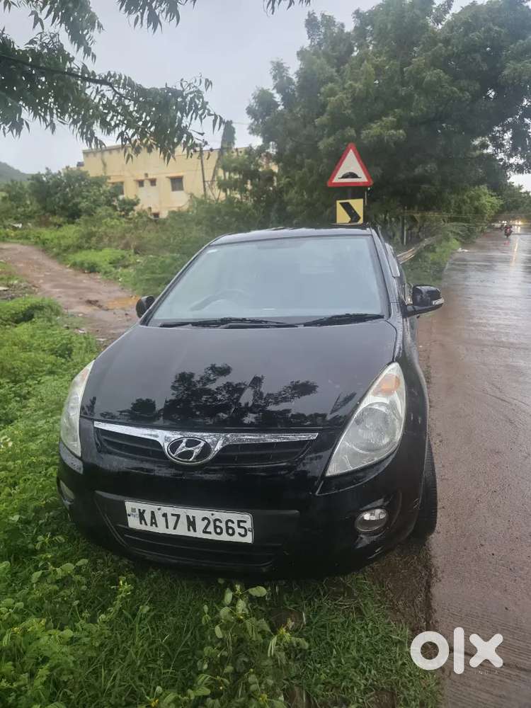 2010 Hyundai I20 Asta Diesel Manual Car