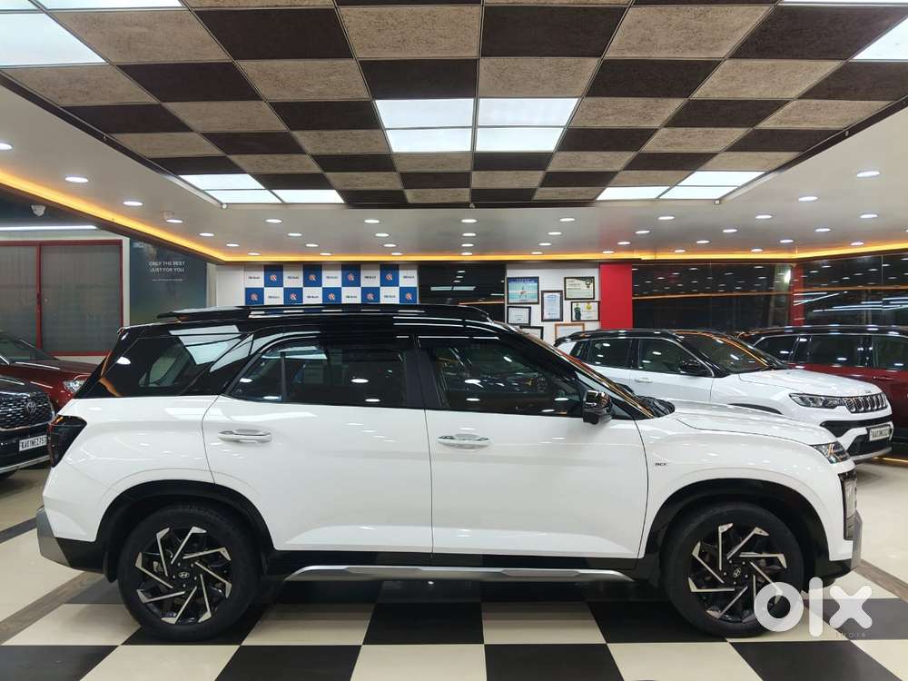 Hyundai Alcazar Signature 1.5 Petrol Dct 6str, 2025, Petrol
