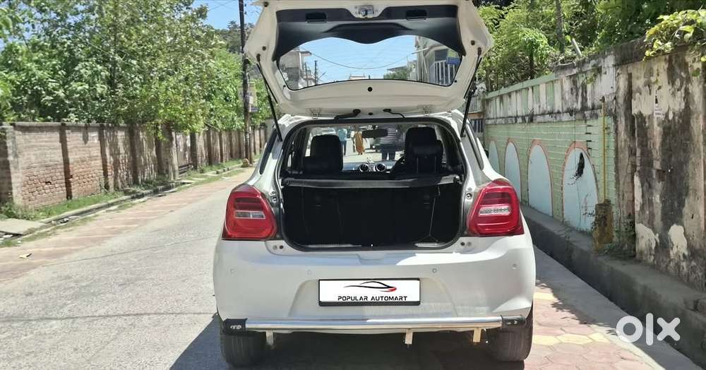 Maruti Suzuki Swift 1.3 Zxi, 2023, Petrol