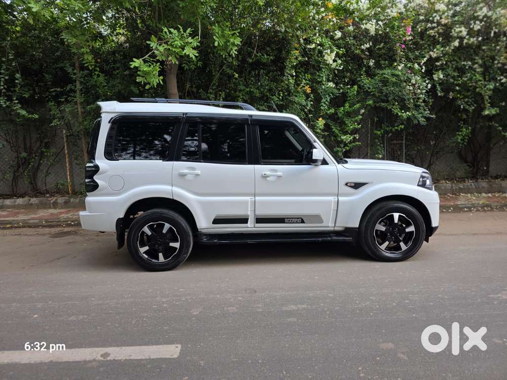 Mahindra Scorpio Classic 2.2 S 11 Mt 7 Cc, 2024, Diesel