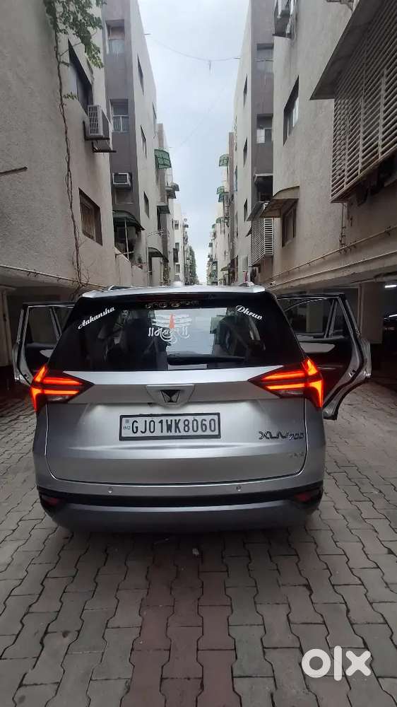 Mahindra Xuv700 Ax 3 2023