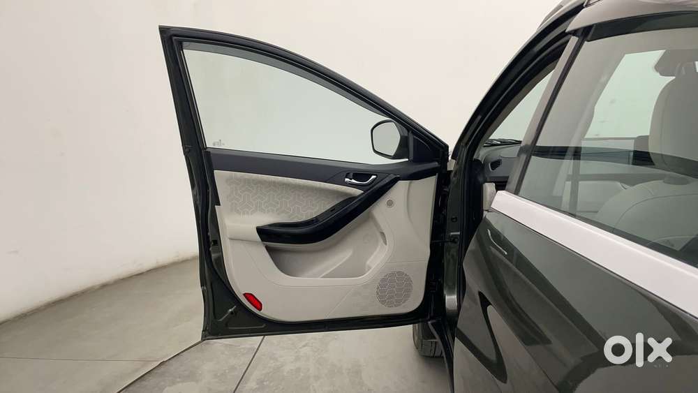 Tata Nexon 1.5 Revotorq Xz Plus Premium, 2022, Petrol