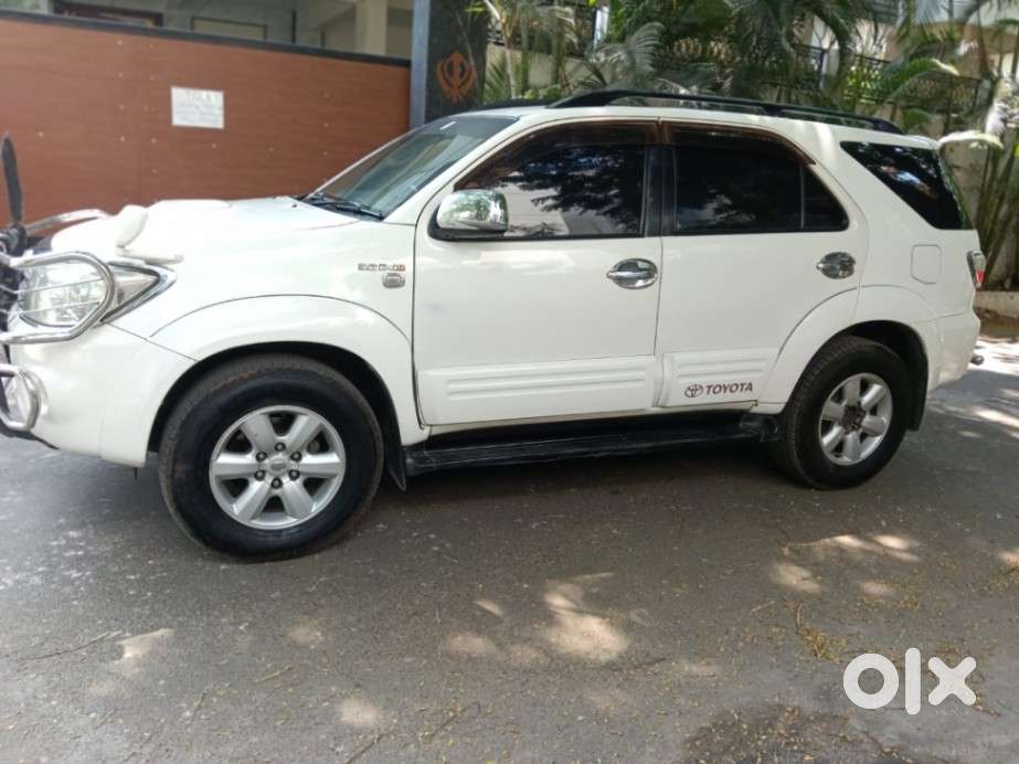 Toyota Fortuner 3.0 4x4 Manual, 2011, Diesel
