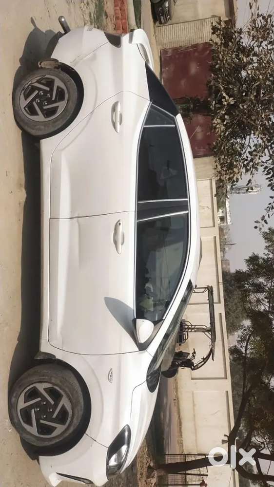 Hyundai Aura 2023 Variant