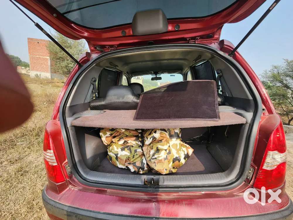 Mint Condition Company Colour With Centre Lock Key